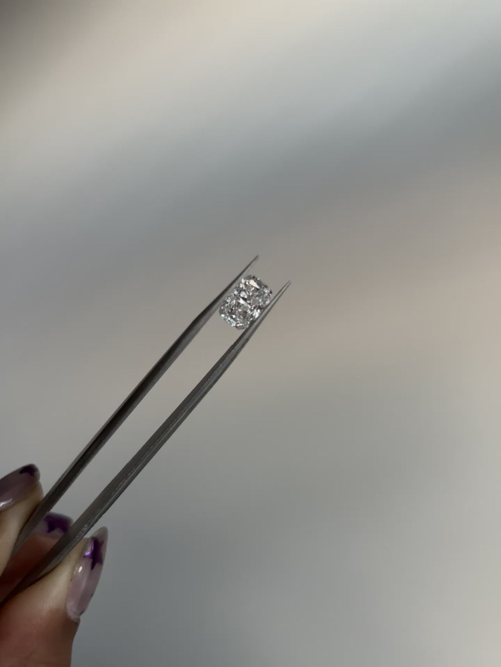 2.42ct Elongated cushion E VS1